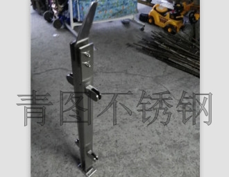 不锈钢楼梯立柱供应批发
