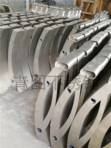 不锈钢栏杆立柱定制