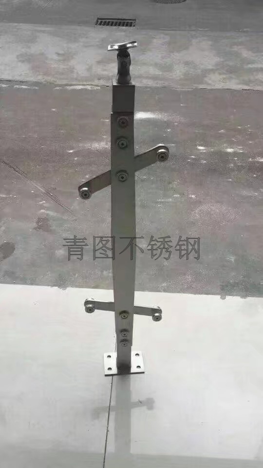 不锈钢立柱