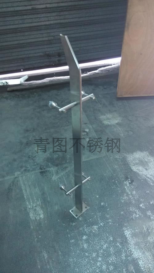 不锈钢立柱